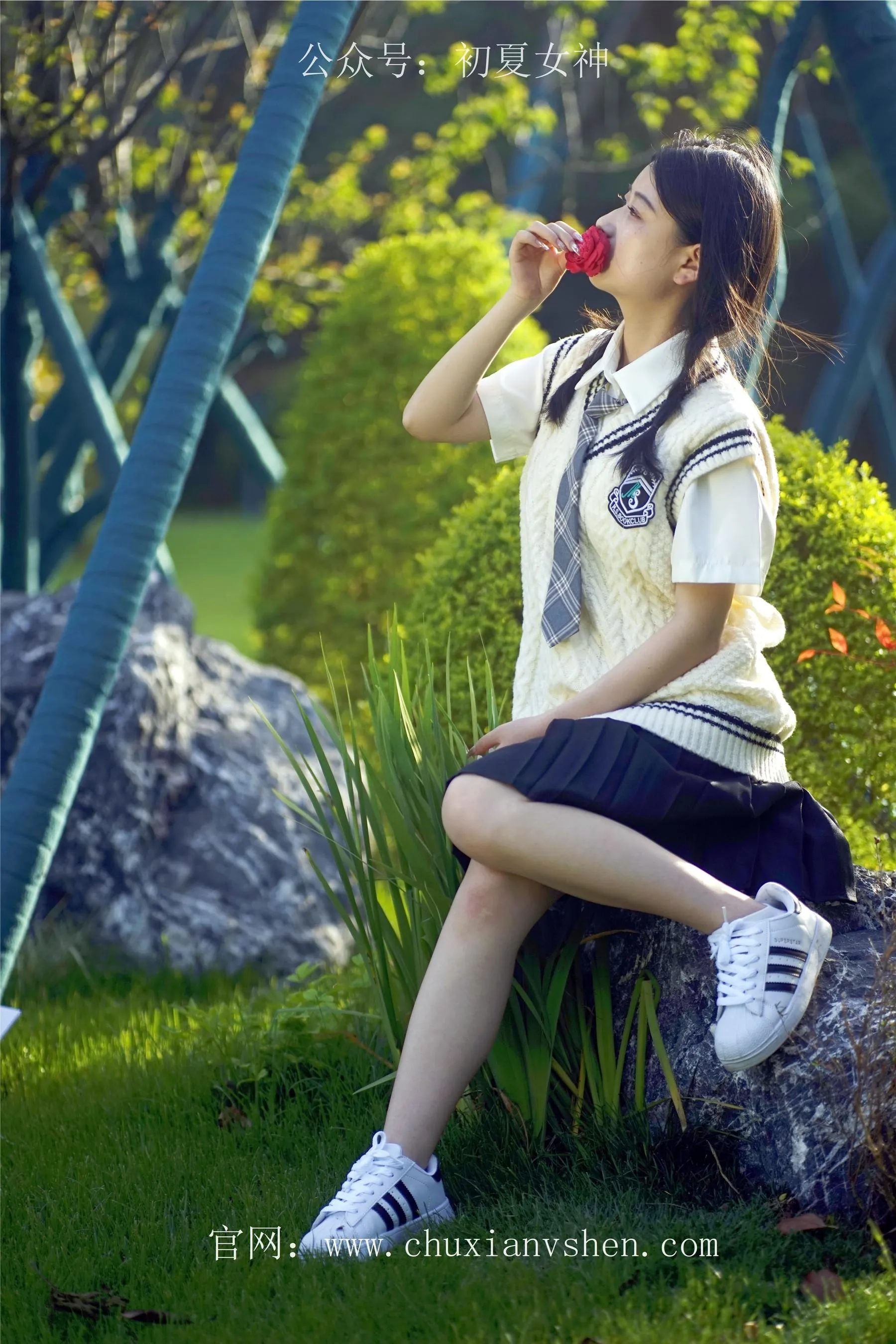 初夏女神 NO.061 念念 春秋JK套搭配三叶草贝壳头鞋 [115P]插图1